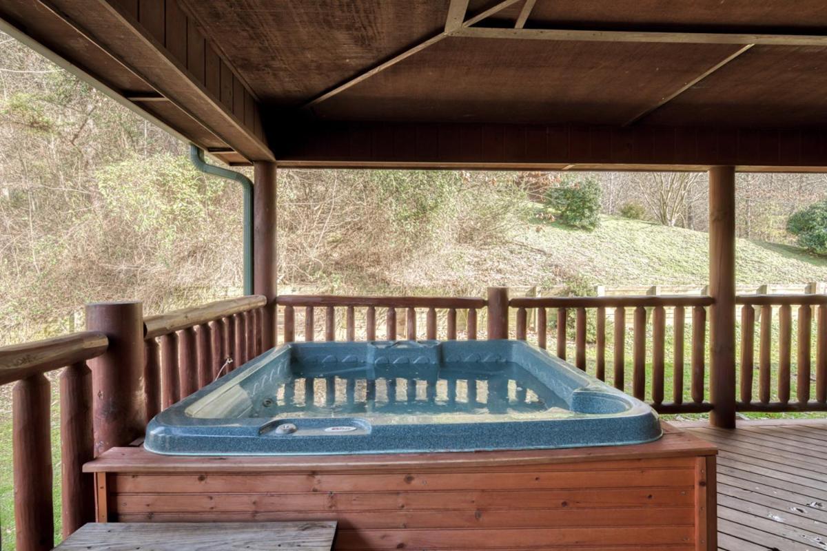Cherokee Lodge 塞维尔维尔 外观 照片